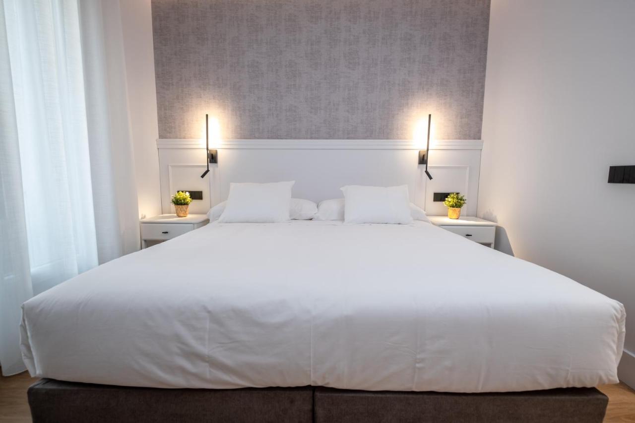 Principe De Vergara Rooms Lujo En El Centro De Logroño Esterno foto
