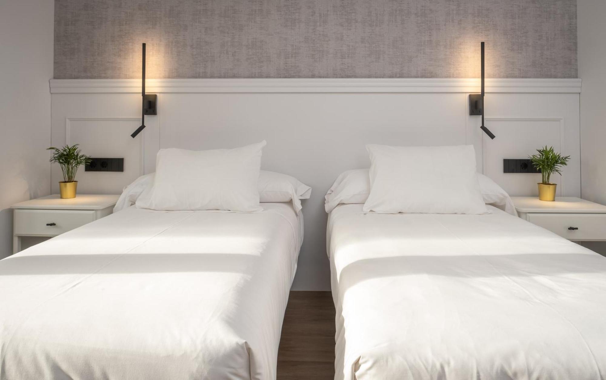 Principe De Vergara Rooms Lujo En El Centro De Logroño Esterno foto