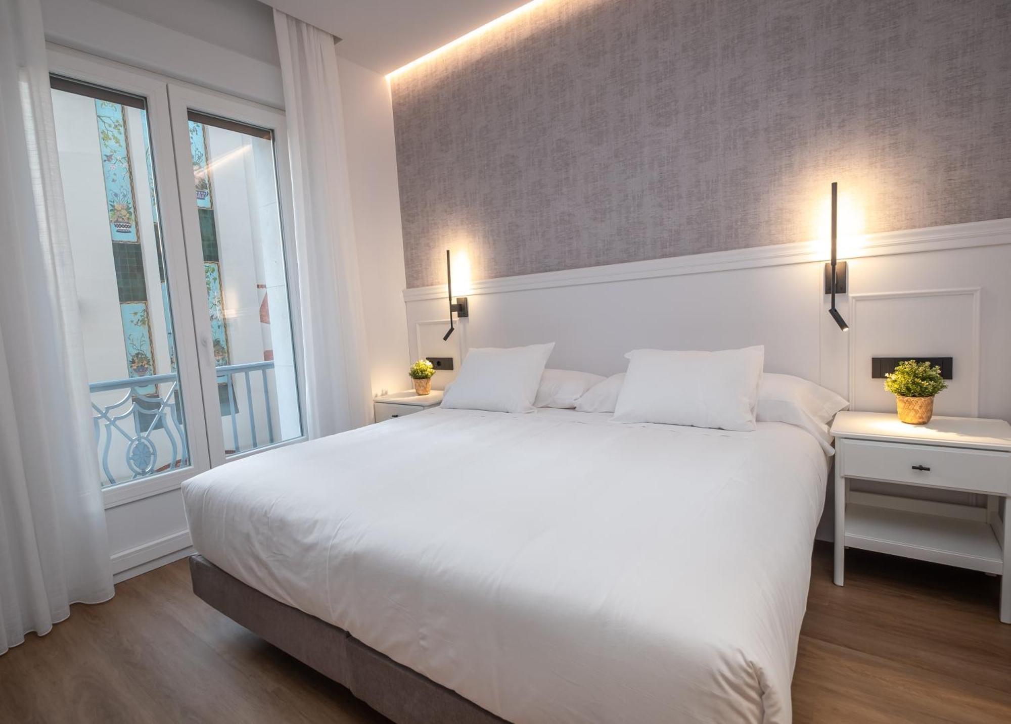Principe De Vergara Rooms Lujo En El Centro De Logroño Esterno foto