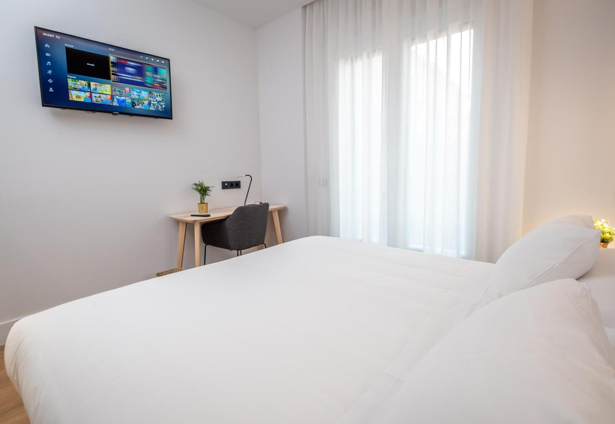 Principe De Vergara Rooms Lujo En El Centro De Logroño Esterno foto