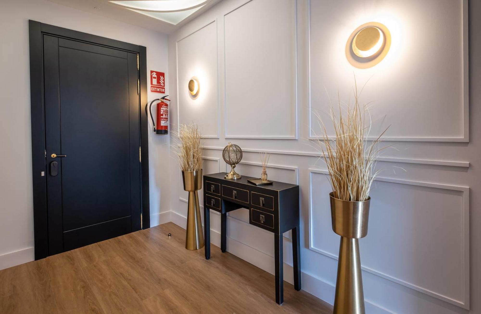 Principe De Vergara Rooms Lujo En El Centro De Logroño Esterno foto
